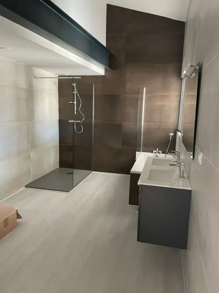 Pose faïences salle de bain près de Lattes